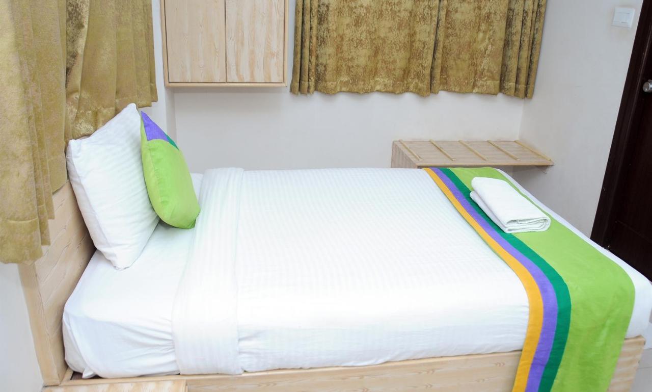 Hotel Pratz Inn Hyderabad Esterno foto