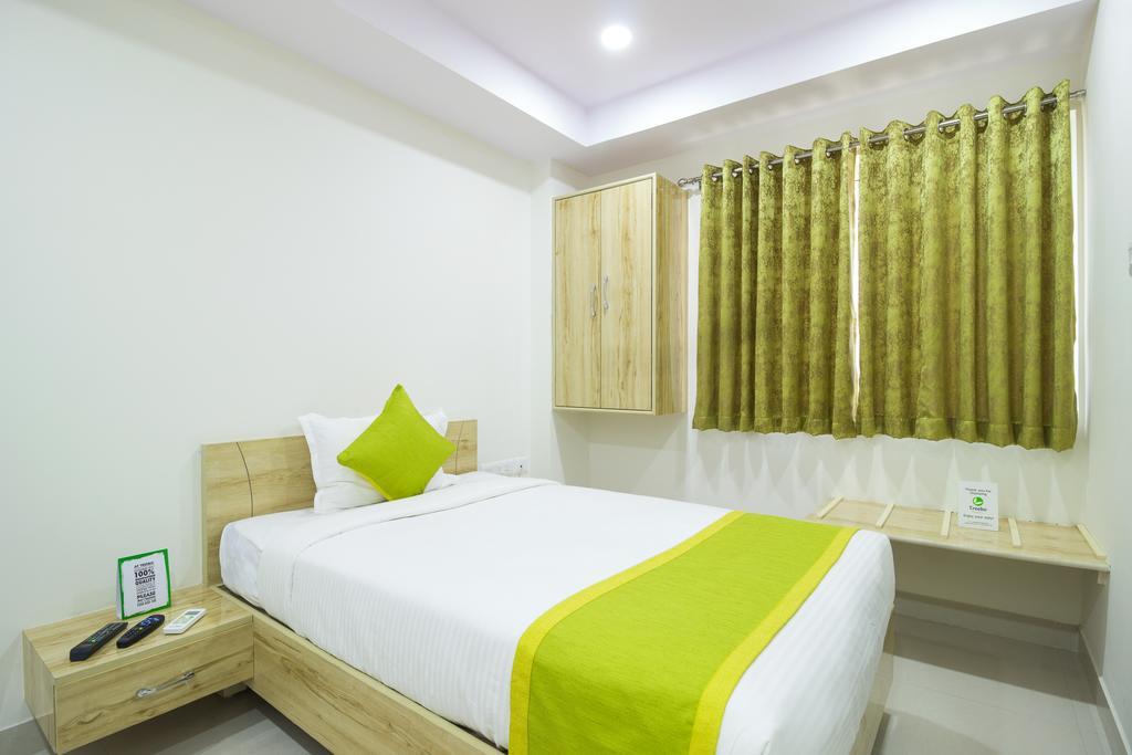 Hotel Pratz Inn Hyderabad Esterno foto